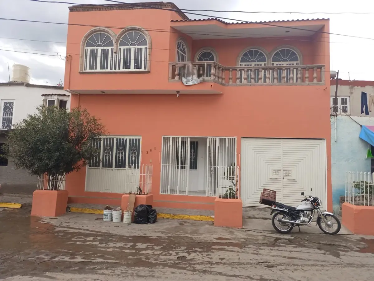 Casa en venta en Charo, Charo — foto 1 de 45