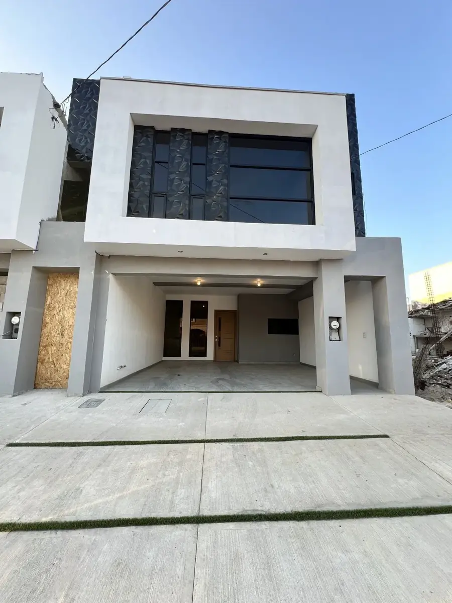 Casa en venta en Playas de Tijuana Sección Jardines, Tijuana — foto 1 de 13