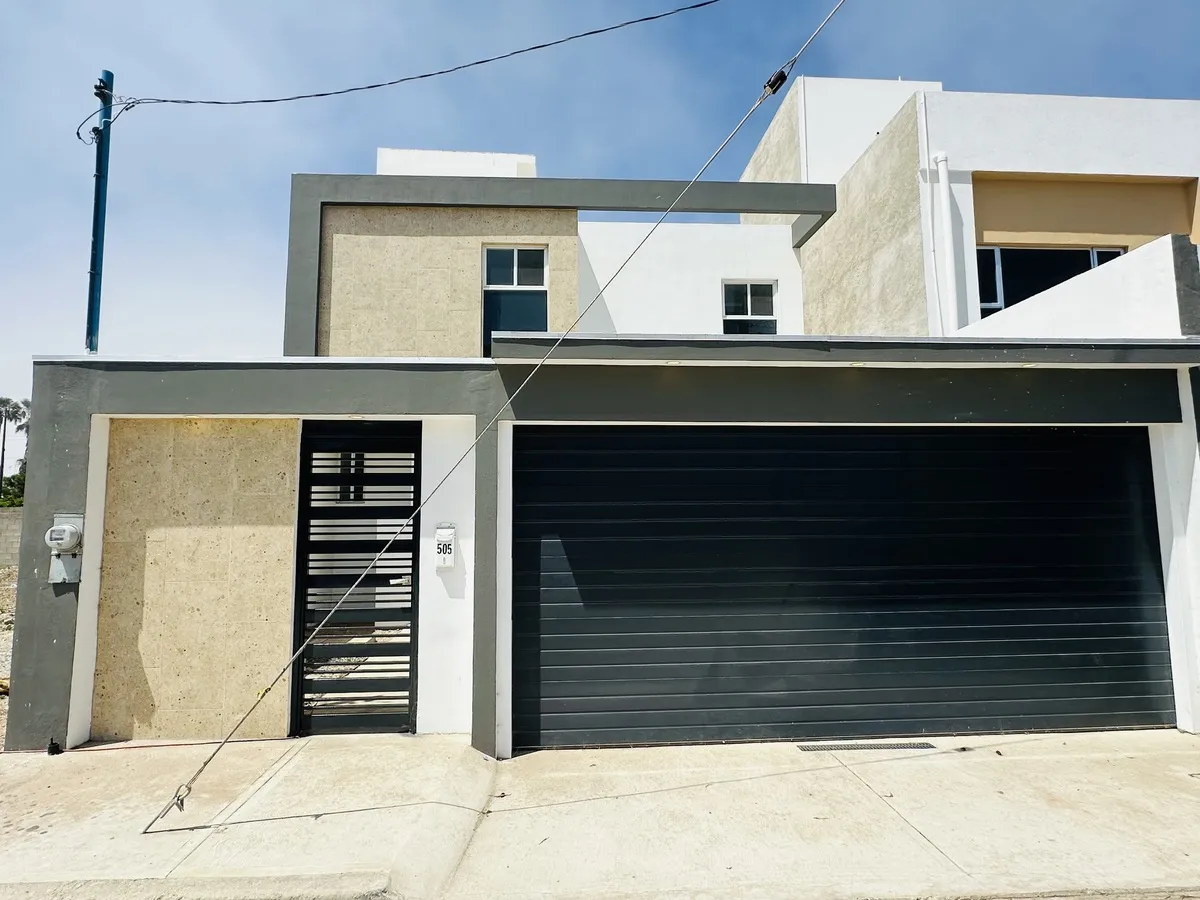 Casa en venta en Reforma, Playas de Rosarito — foto 1 de 18