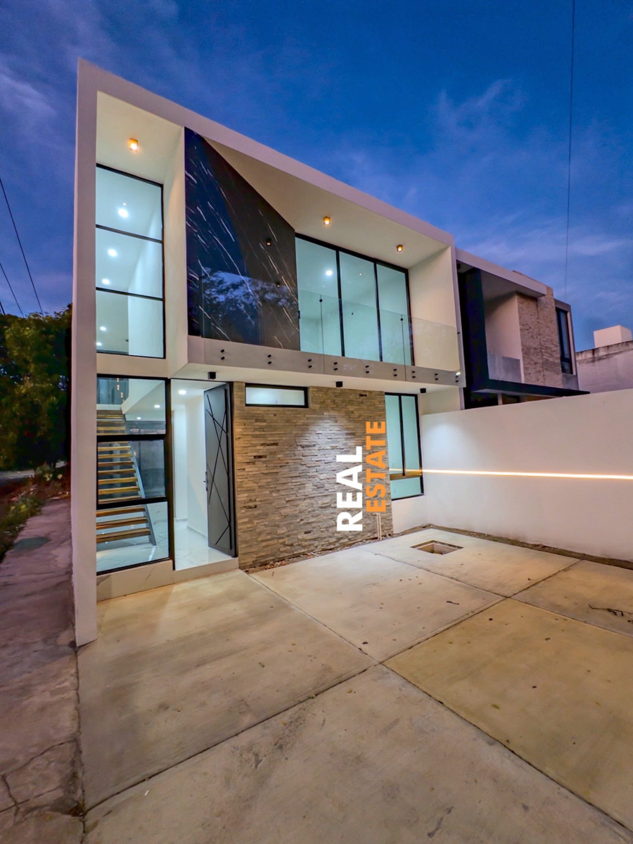Casa en venta en Carlos de la Madrid, Villa de Álvarez — foto 1 de 15