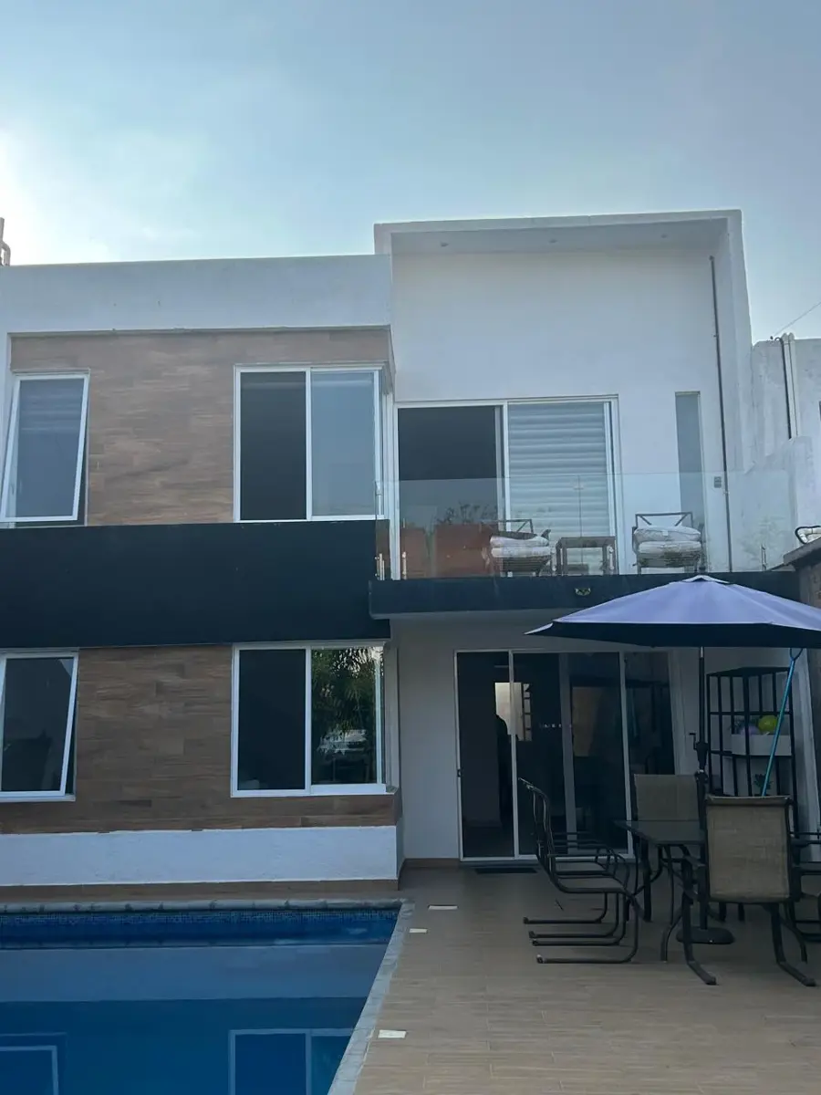 Casa en venta en Emiliano Zapata, Cuernavaca — foto 1 de 15