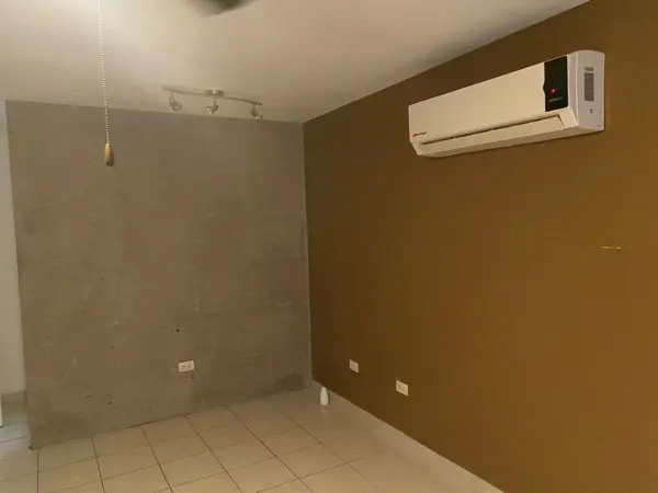 Casa en venta en Las Lomas, García — foto 3 de 8
