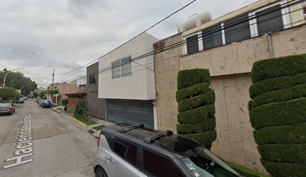 CASA EN VENTA EN HACIENDA ECHEGARAY-NAUCALPAN CASA EN VENTA EN HACIENDA ECHEGARAY-NAUCALPAN