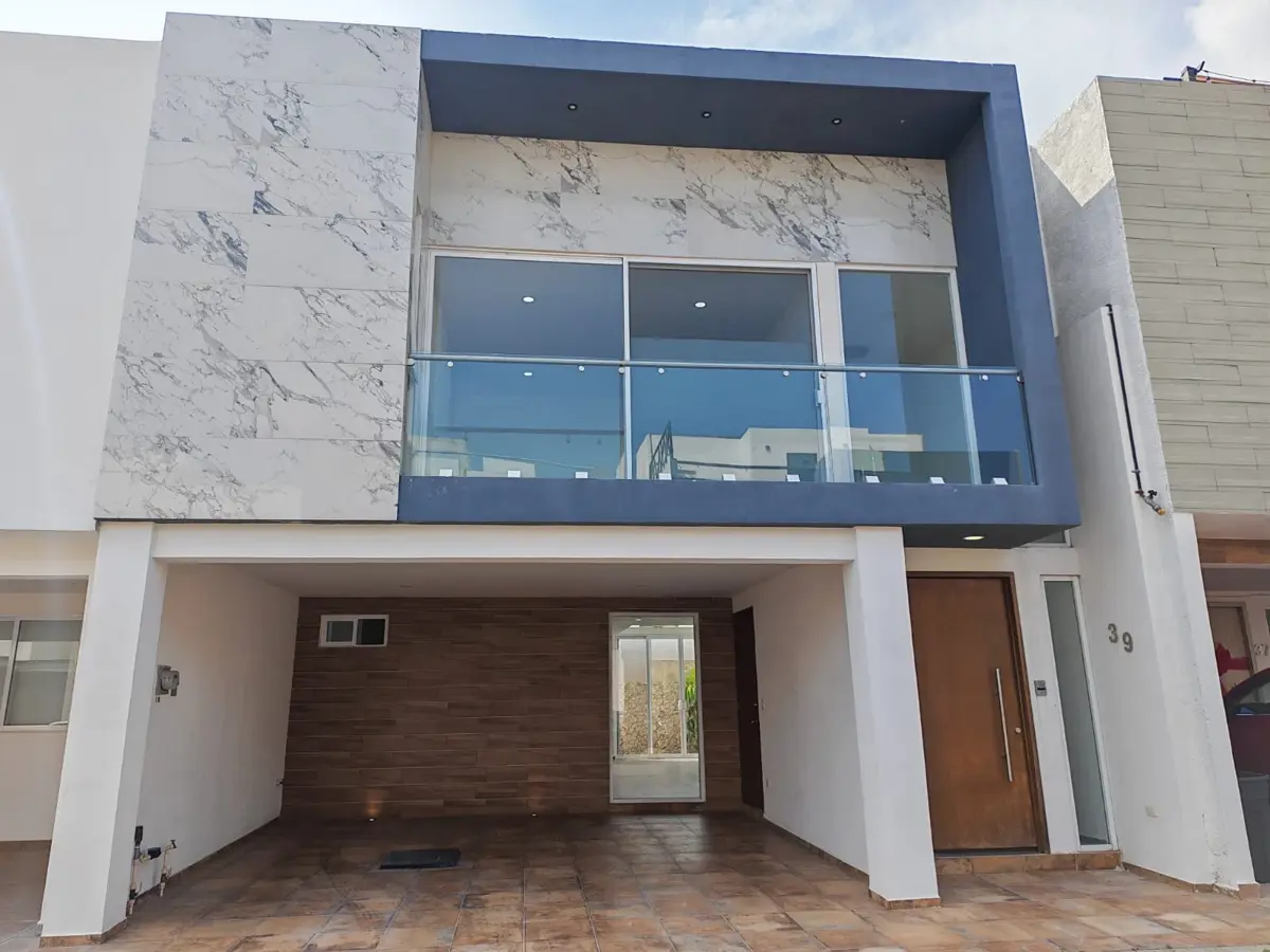 Casa en venta en Lomas de Angelópolis, Ocoyucan — foto 1 de 23