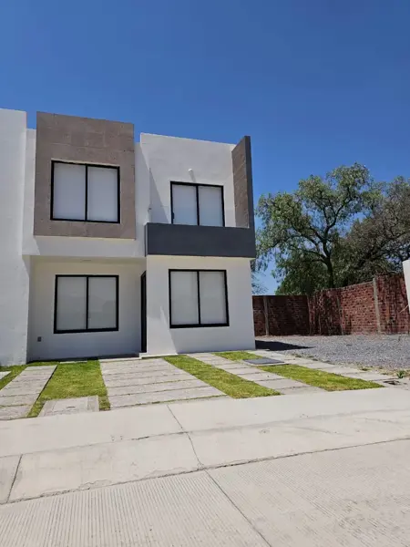 Venta de Casa Esmeralda en fraccionamiento, San Juan del Río