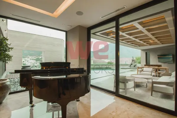 Exclusiva Residencia de Lujo en San Pedro