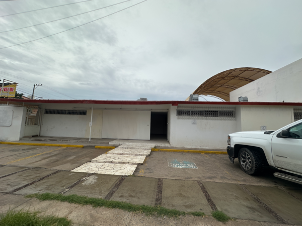 Edificio en venta en Ampliación los Ángeles, Torreón — foto 2 de 20