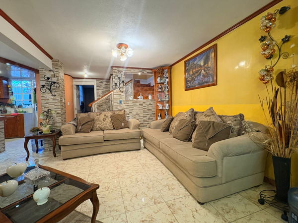 Casa en venta en Forjadores de Pachuca, Mineral de la Reforma — foto 3 de 11
