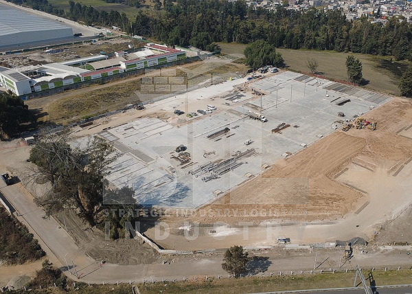 Nave en renta en Lomas de Tultepec, Tultepec — foto 2 de 5