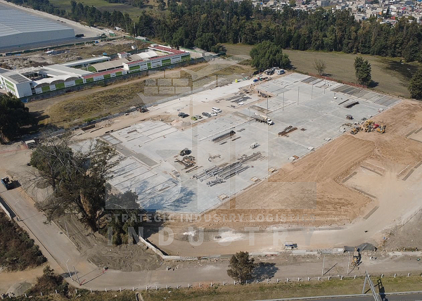 Nave en renta en Lomas de Tultepec, Tultepec — foto 2 de 5