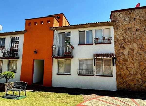 Casa en Venta en Colonia Memetla, Cuajimalpa de Morelos CDMX.