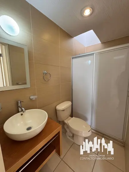 Casa en venta en Real de Valdepeñas, Zapopan — foto 2 de 9