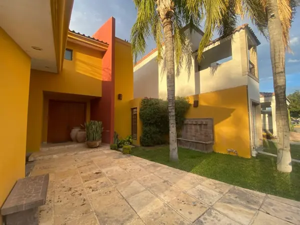 Casa en venta en Residencial las Isabeles, Torreón — foto 2 de 35