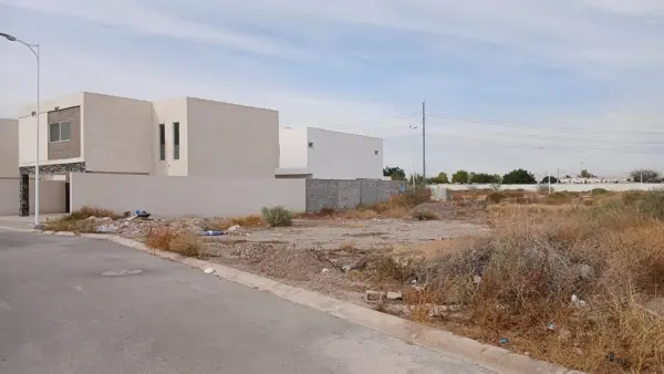 Casa en venta en Los Olivos, Gómez Palacio — foto 2 de 28