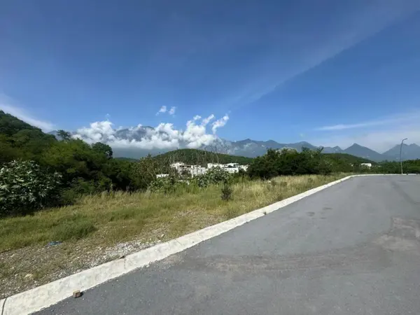 Terreno en venta en El Uro, Monterrey — foto 3 de 17