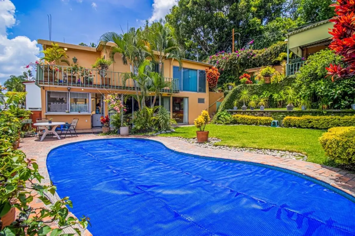Casa en venta en Cuernavaca Centro, Cuernavaca — foto 1 de 17