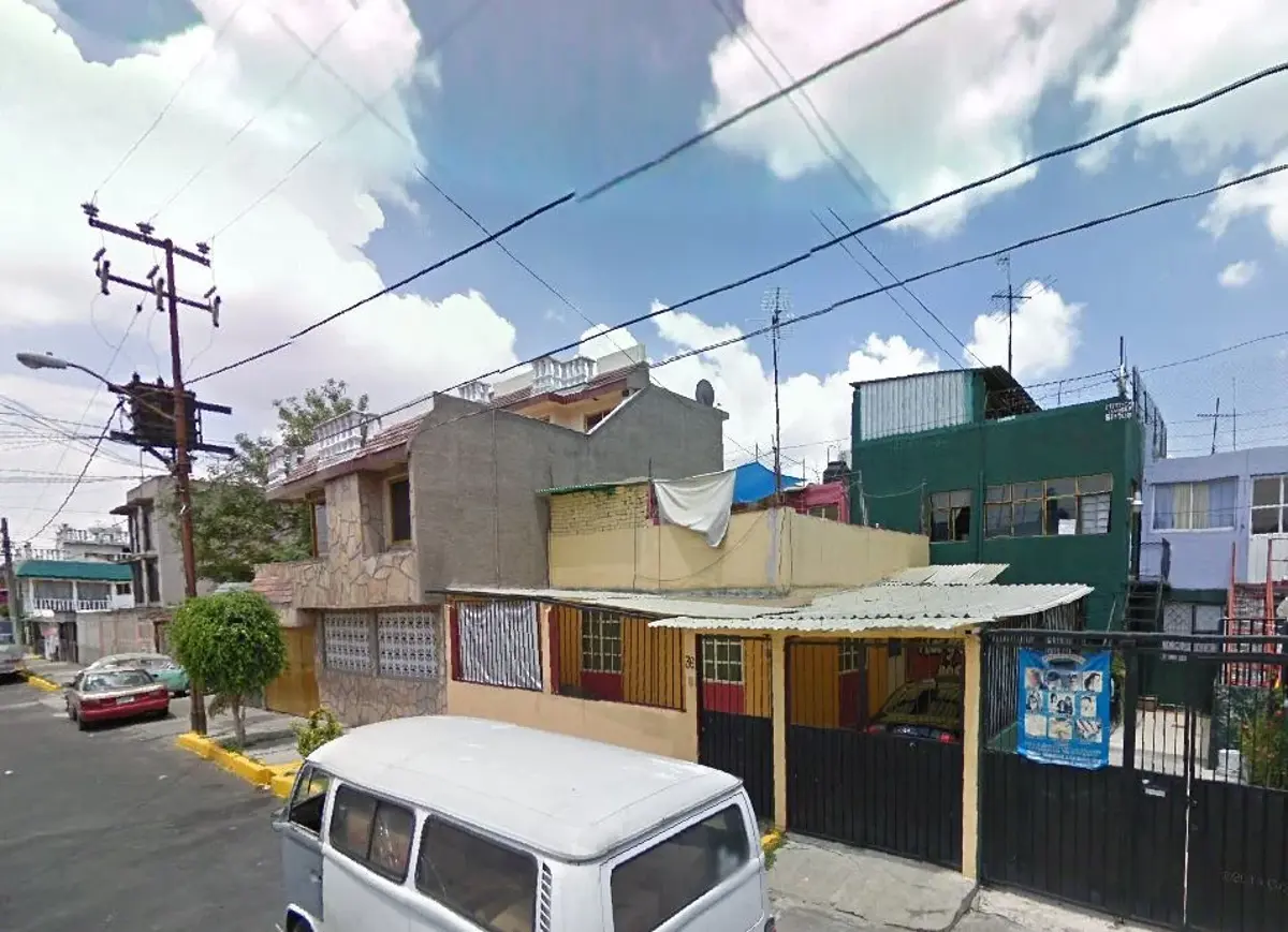 Casa en venta en Unidad Vicente Guerrero, Iztapalapa — foto 1 de 17