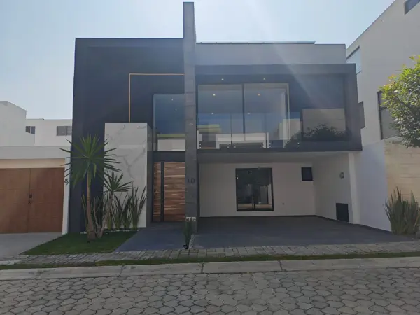 Casa en venta en Lomas de Angelópolis, San Andrés Cholula — foto 2 de 18