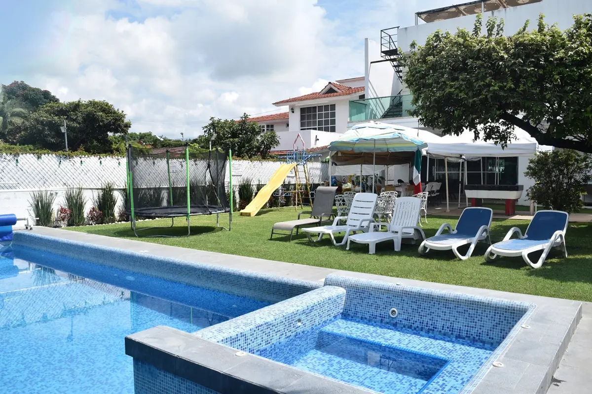 Casa en renta en Lomas de Cocoyoc, Atlatlahucan — foto 1 de 46