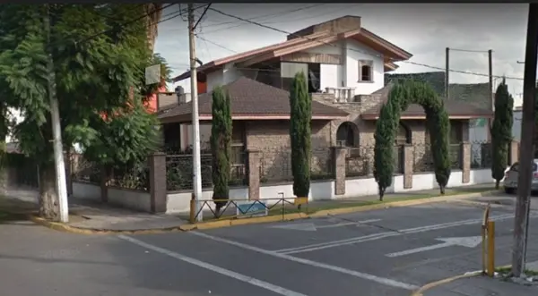 Casa en Valle Dorado OPORTUNIDAD DE INVERSION