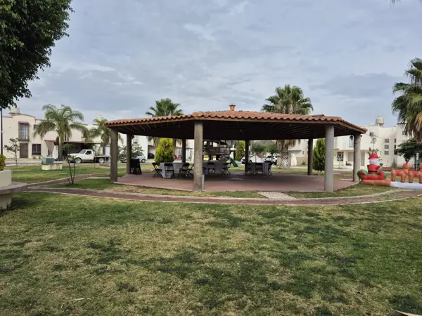 Casa en venta en Fuentes de la Laja, Apaseo El Grande — foto 2 de 15