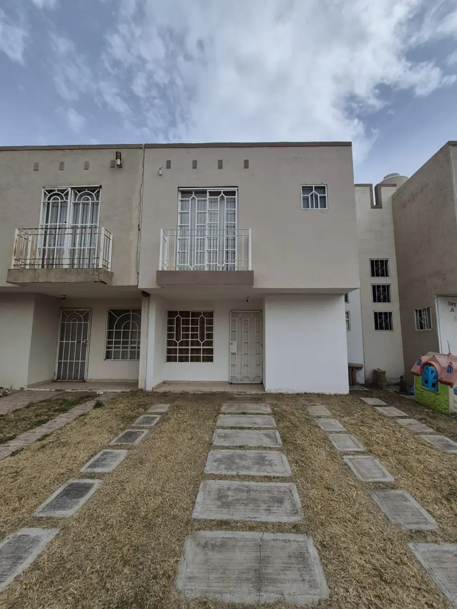 Casa en venta en Fuentes de la Laja, Apaseo El Grande — foto 1 de 15