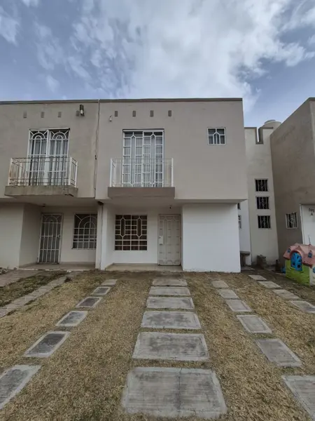 Casa de 2 Plantas en Closter Privado en Apaseo El Grande, Guanajuato