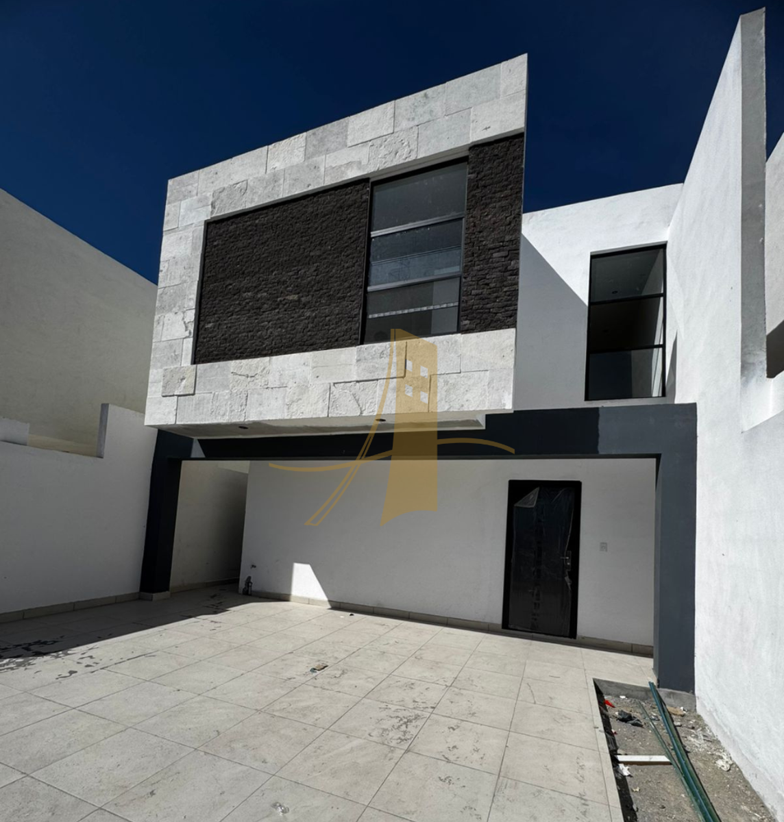Casa en venta en Las Brisas, Saltillo — foto 1 de 17