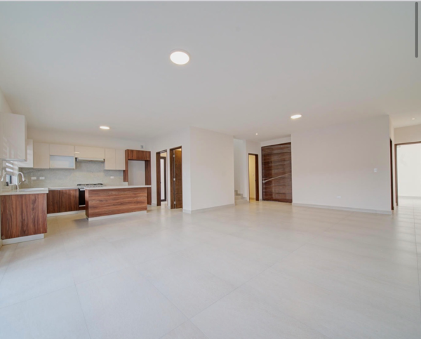 Casa en venta en Seterra Residencial, Saltillo — foto 2 de 16