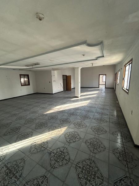 Bodega en renta en Nazario S Ortiz Garza, Saltillo — foto 2 de 6