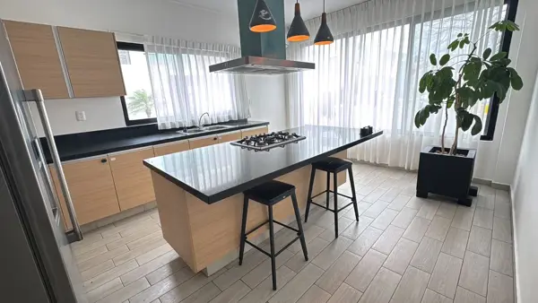 Casa en venta en Lomas de la Rioja, Alvarado — foto 2 de 8