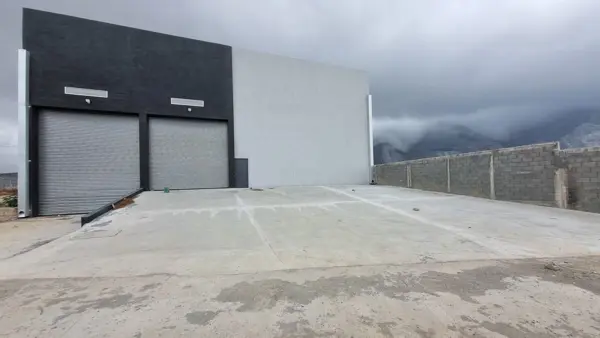 Bodega Industrial en Renta y Venta, Santa Catarina