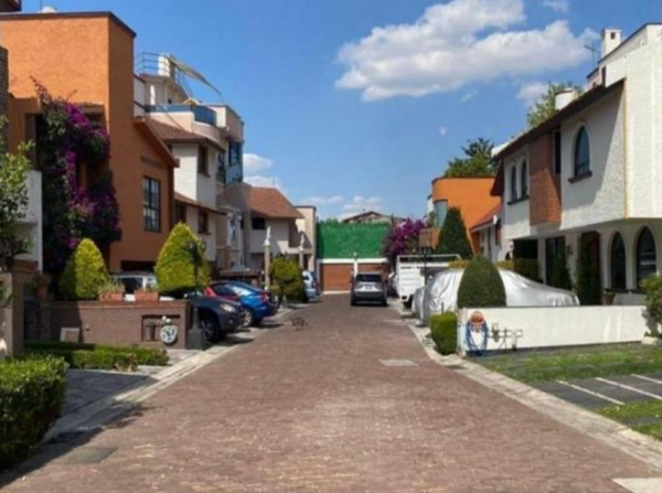 Casa en venta en Chimalcoyoc, Tlalpan — foto 2 de 15