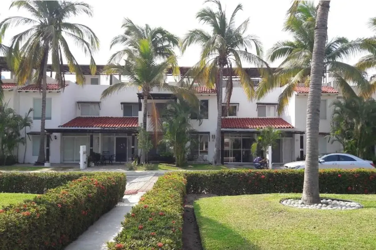 Casa en venta en Barra Vieja, Acapulco de Juárez — foto 1 de 17