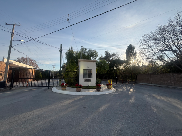 Terreno en venta en Campestre Capellania, Saltillo — foto 2 de 3