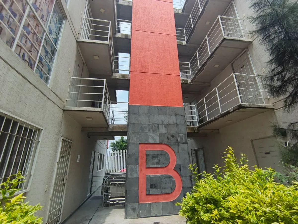 Departamento en venta en San Sebastián Tecoloxtitla, Iztapalapa — foto 1 de 17