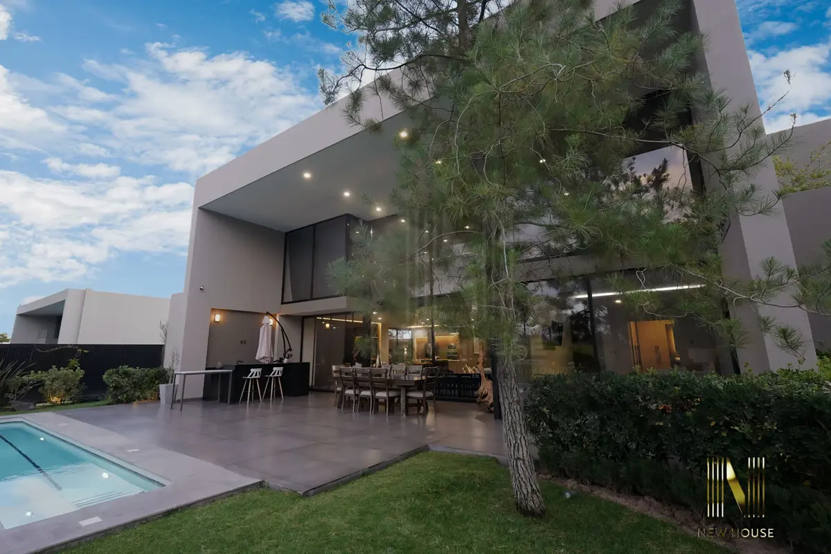 Casa en venta en La Campiña del Bosque, León — foto 1 de 19