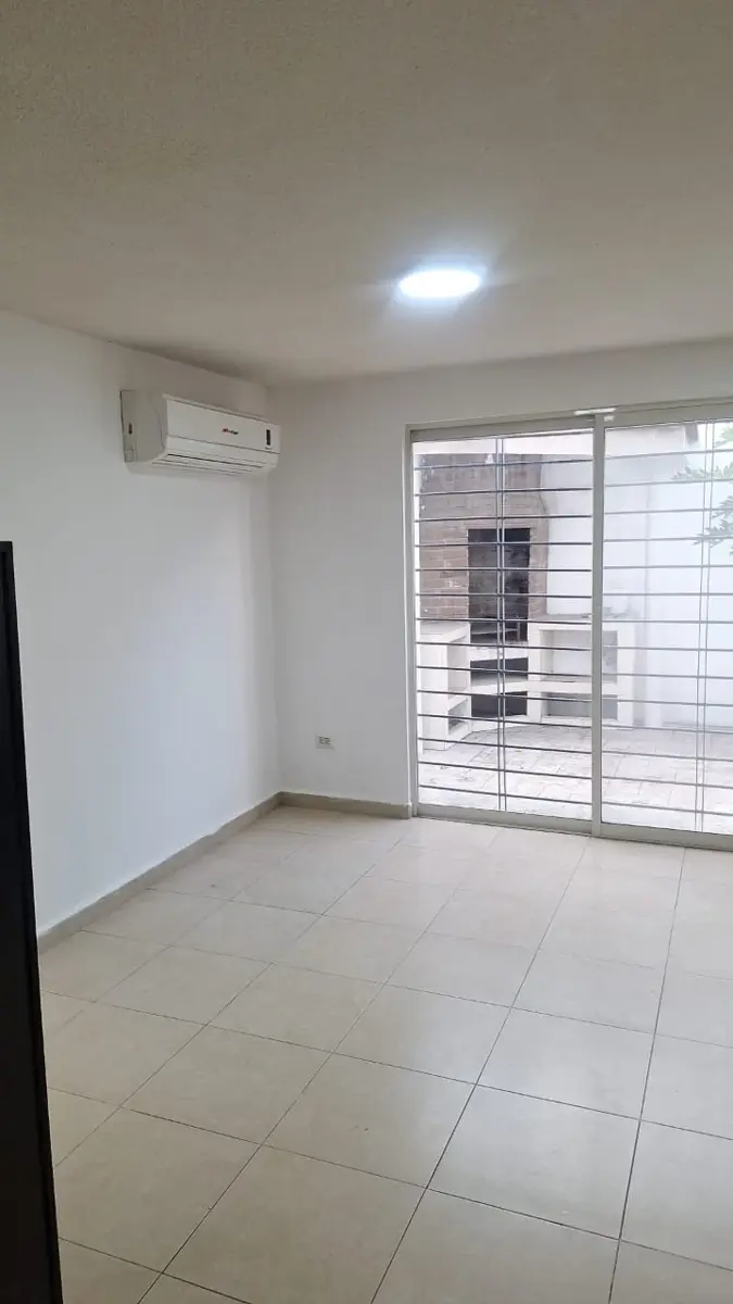 Casa en renta en Misión de Anáhuac, General Escobedo — foto 1 de 15