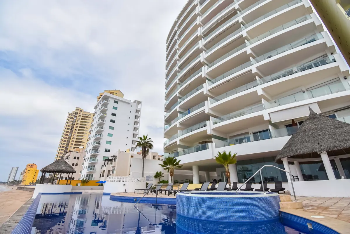 Departamento en venta en Marina Cerritos, Mazatlán — foto 1 de 61