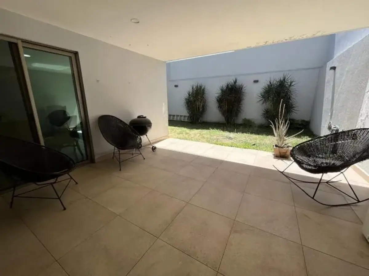 Casa en renta en La Calma, Zapopan — foto 1 de 3