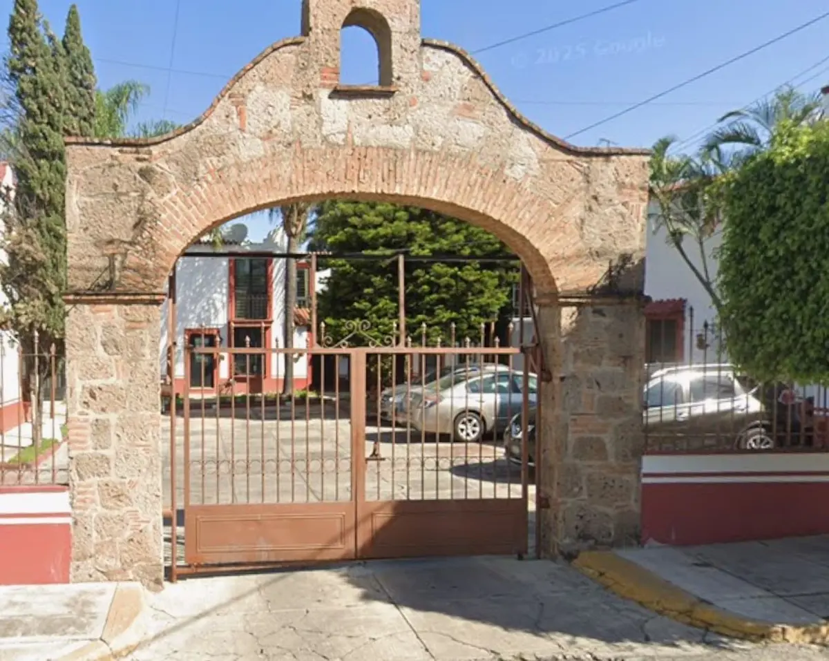 Casa en venta en Alamo Oriente, San Pedro Tlaquepaque — foto 1 de 6