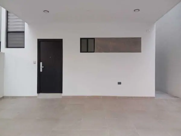 Casa en venta en Porto Cumbres, García — foto 2 de 24