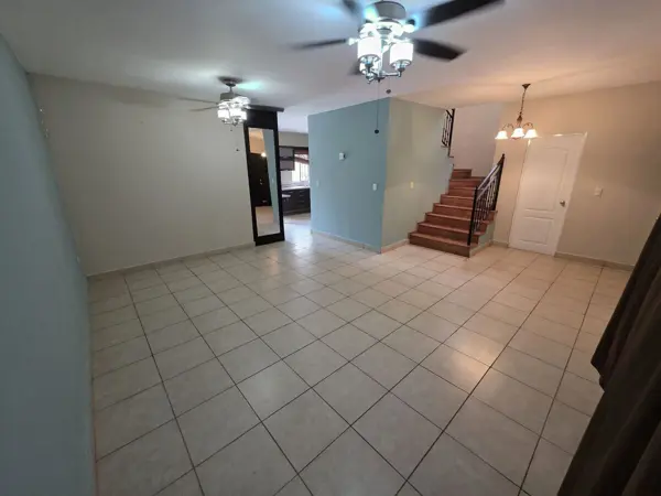 Casa en venta en Quinta Montecarlo, San Nicolás de los Garza — foto 2 de 21