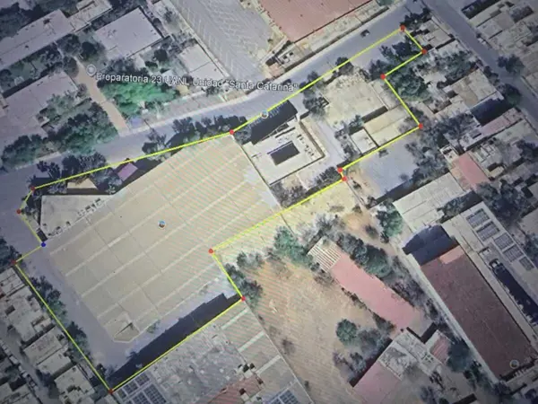 Edificio en venta en La Fama, Santa Catarina — foto 3 de 12