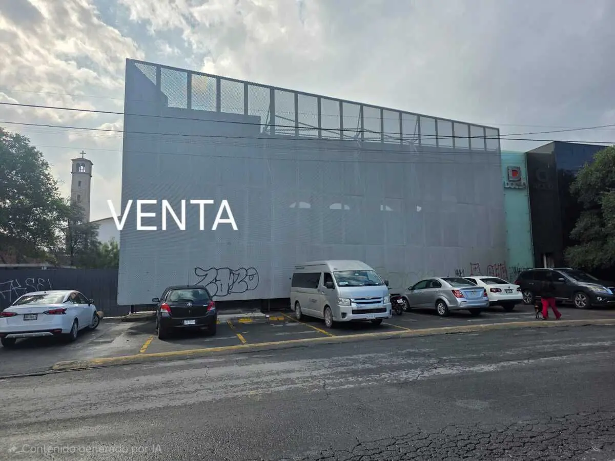 Edificio en venta en La Fama, Santa Catarina — foto 1 de 12
