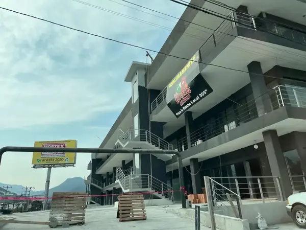 Local en renta en Residencial la Lágrima, Monterrey — foto 2 de 10