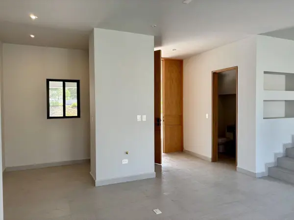 Casa en venta en La Montaña, García — foto 2 de 15