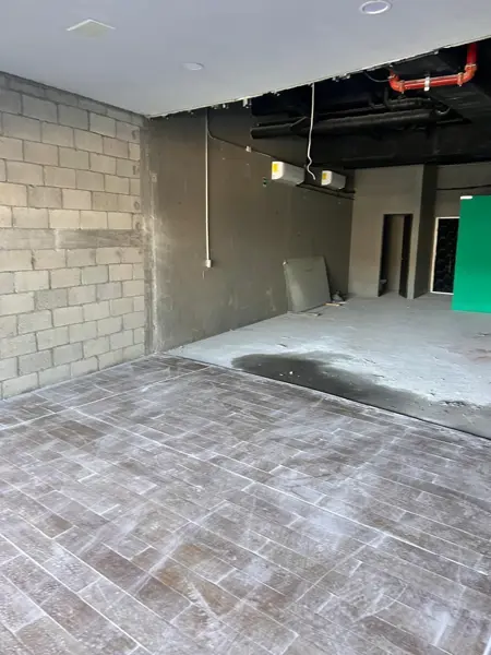 Local Comercial en Renta - Plaza Comercial en San Pedro Garza García, N.L.