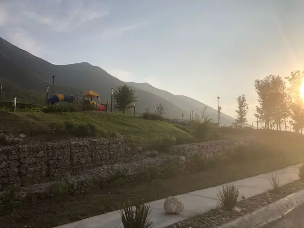 Casa en venta en La Montaña, García — foto 3 de 20