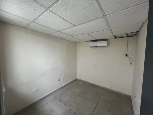 Oficina en venta en Futuro Nogalar, San Nicolás de los Garza — foto 2 de 5